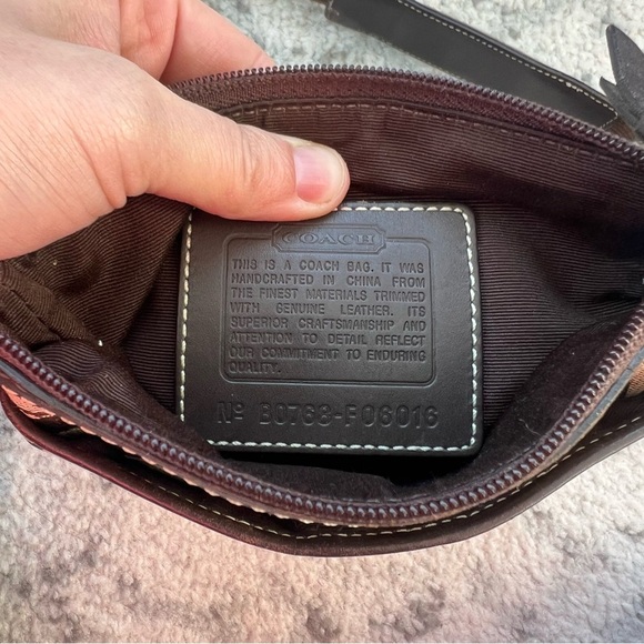 Coach Signature Stripe Swingpack Khaki Brown Leather Crossbody #F06016 - Picture 13 of 16